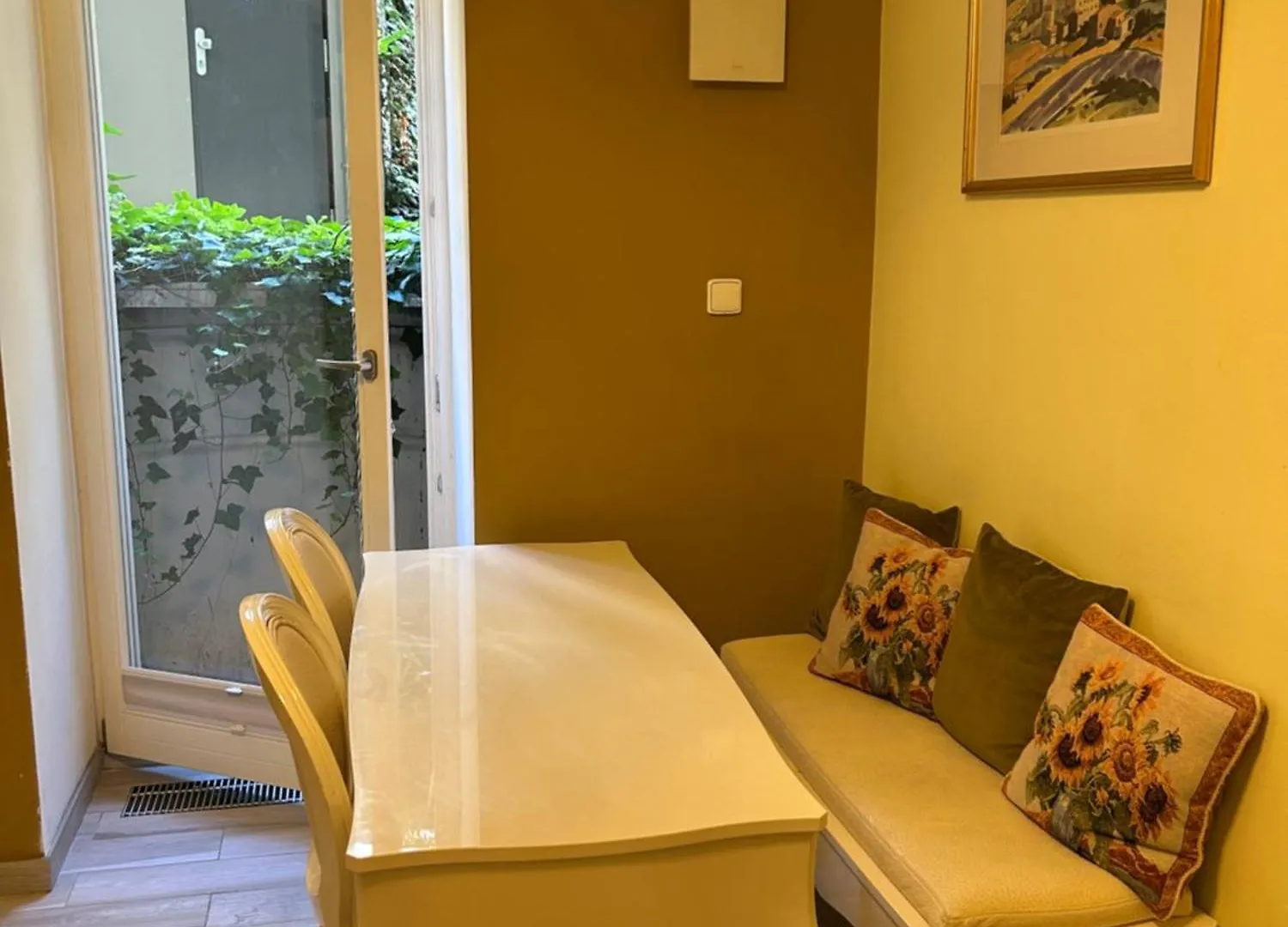 Lägenhet Romanticky Apartman Victoria Praha 3